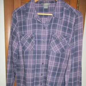 Women's Natural Reflections plaid shirt. Long Sleeve. Size large.